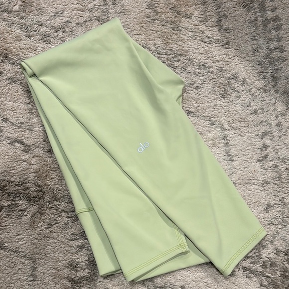 Alo Yoga Light Green Leggings - Picture 1 of 4